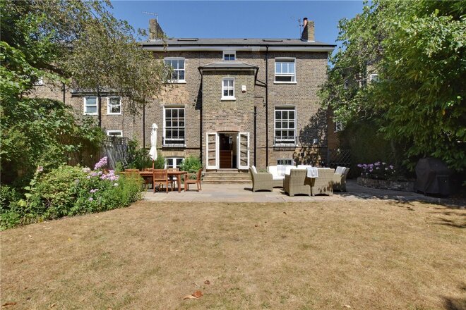 Shooters Hill Road, Blackheath, SE3