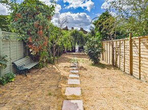 Birkbeck Hill, London, SE21