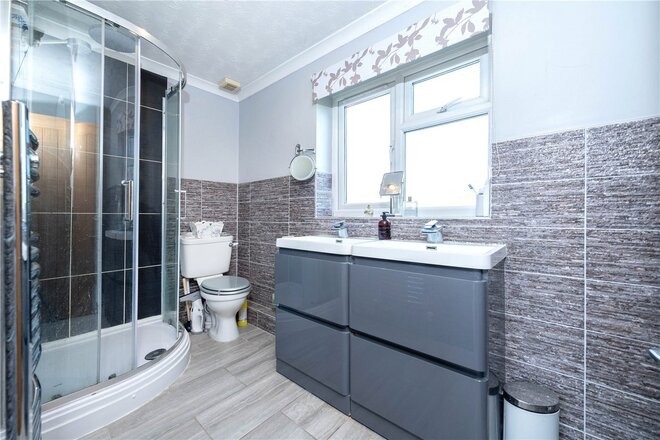 Saxon Way, Bourne, PE10