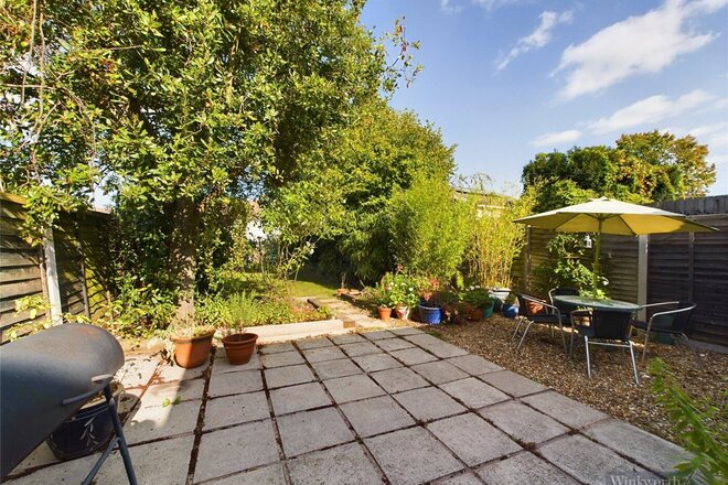 Tolworth Road, Surbiton, KT6