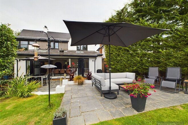 Cranes Drive, Surbiton, KT5