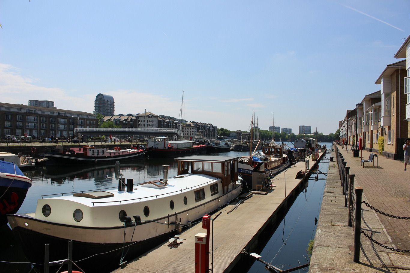SurreyQuays - mid image 2