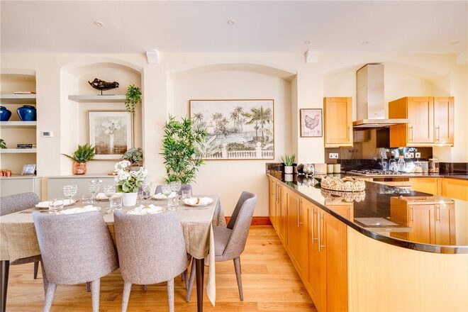 Brecon Road, London, W6