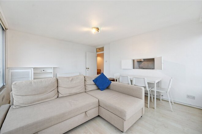 Stirling Court, Marshall Street, London, W1F