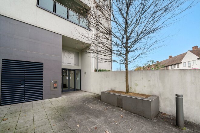 Coombe Lane, London, SW20