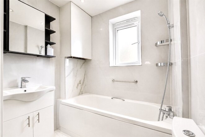 Medebourne Close, London, SE3