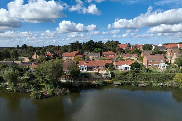 Lakeside Park Drive, Southwold, IP18