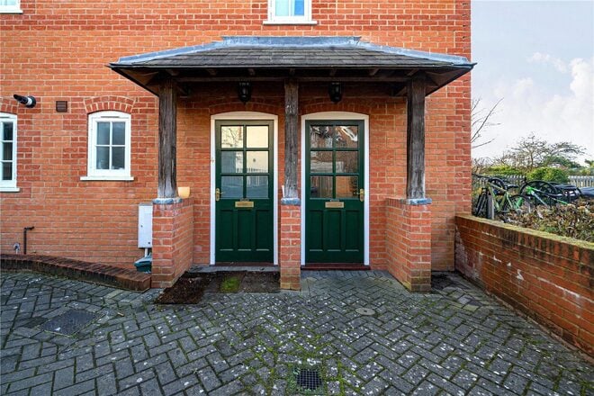 Tilford Street, Farnham, GU10