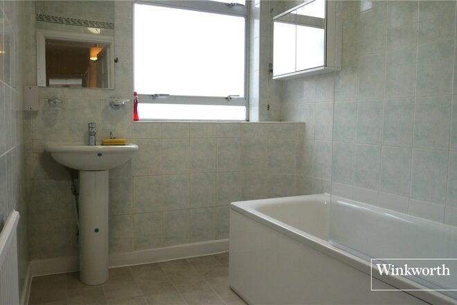 Chesterfield Road, Barnet, EN5