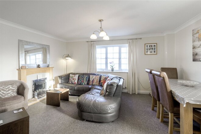 Dainty Grove, Northampton, NN4