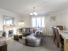 Dainty Grove, Northampton, NN4