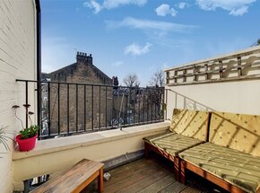 Caledonian Road, London, N7