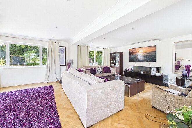 The Paddocks, Weybridge, KT13