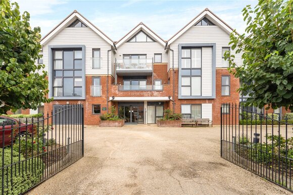 Duttons Road, Hampshire, SO51