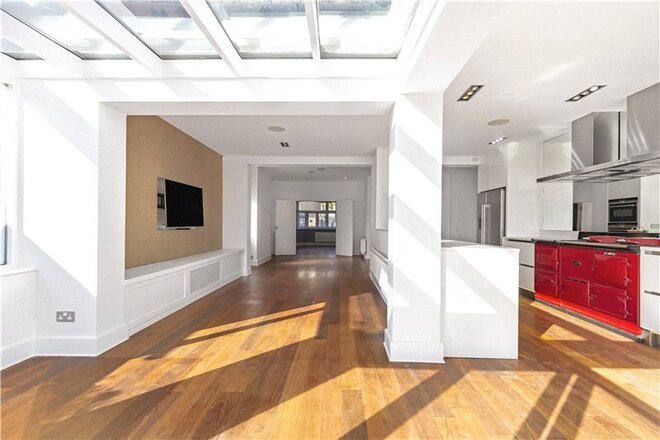 Lowther Road, London, SW13