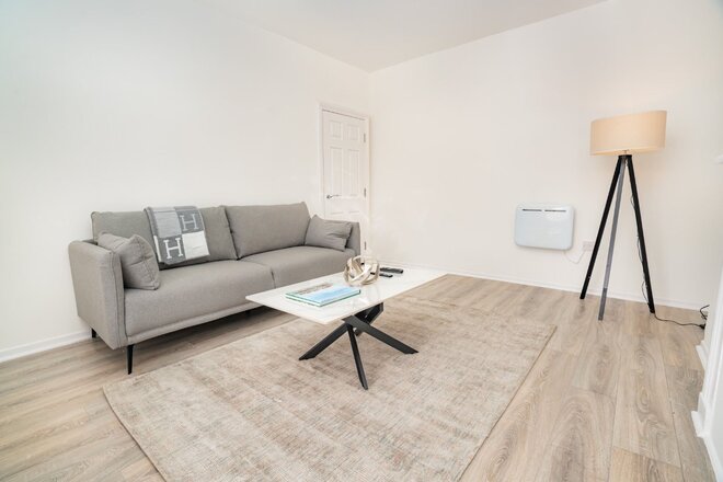 Grosvenor Street, Gloucestershire, GL52
