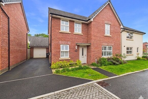 Canberra Crescent, Devon, EX16