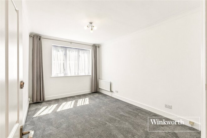 Hendon Lane, London, N3