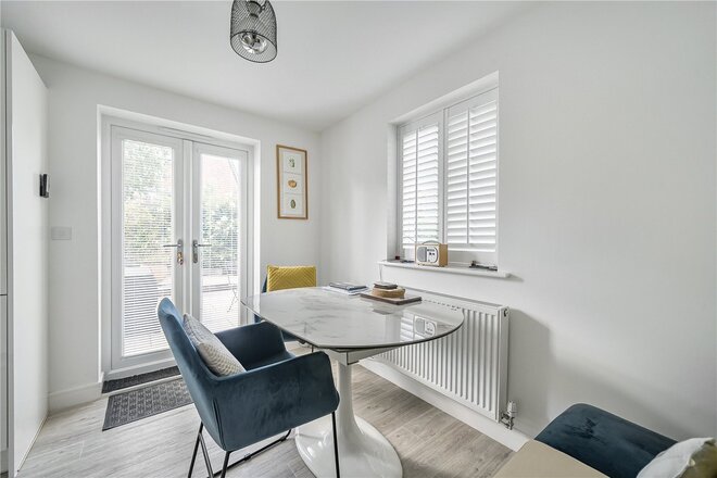 Cascade Way, Surrey, GU9