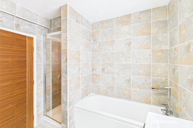Highdown Avenue, Reading, RG4