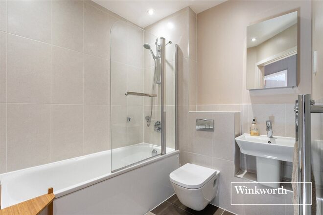 Snowberry Close, High Barnet, EN5