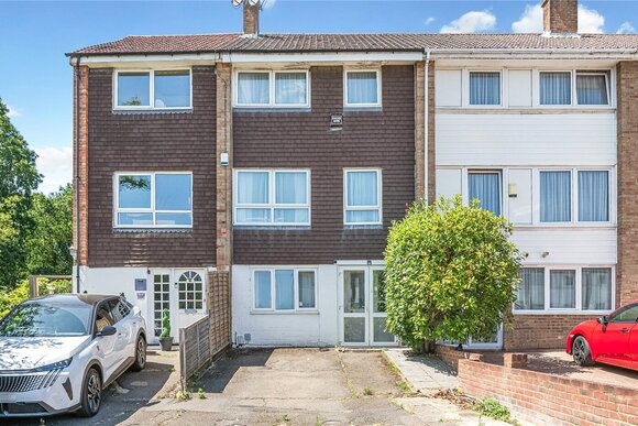 Mead Way, Bromley, BR2