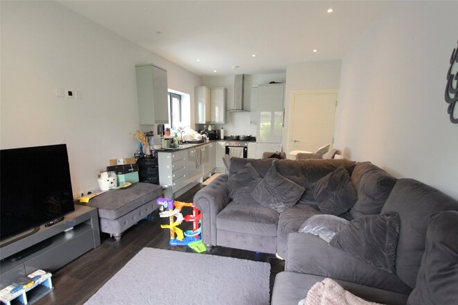 Balmoral Apartments, Westcliff On Sea, SS0