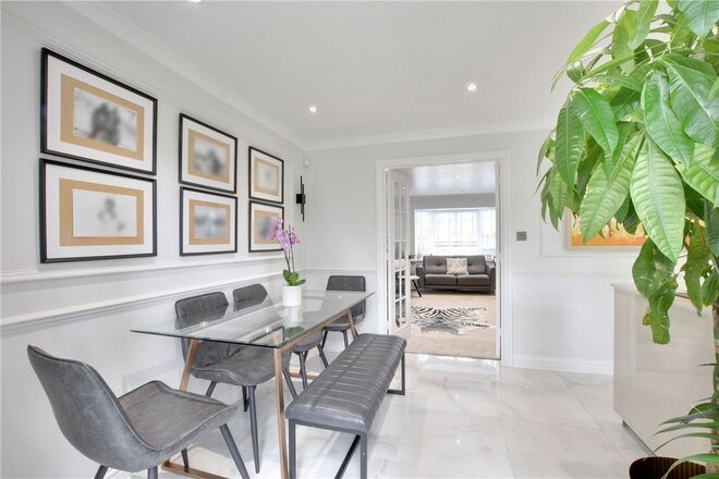 Crosier Close, Blackheath, SE3
