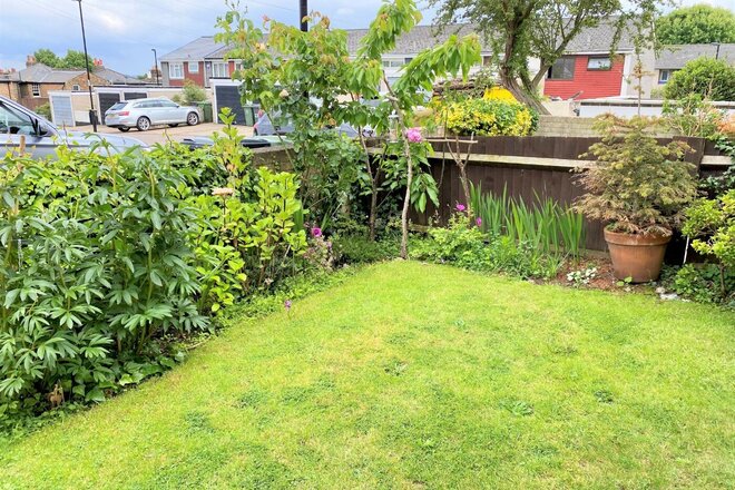 Mill Gardens, London, SE26