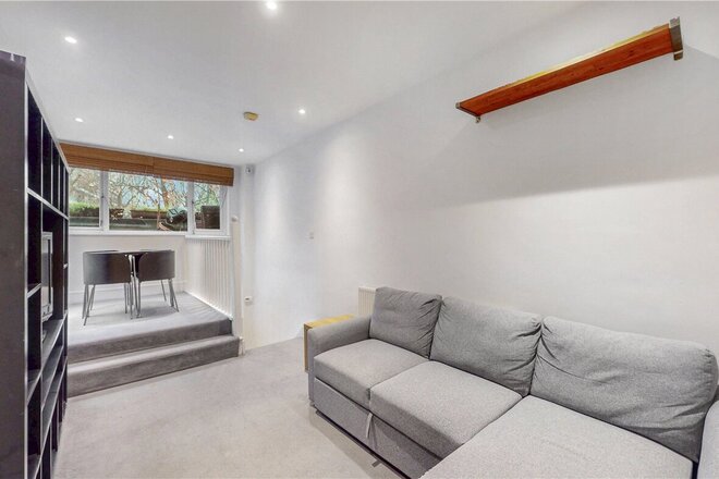 Queens Crescent, London, NW5