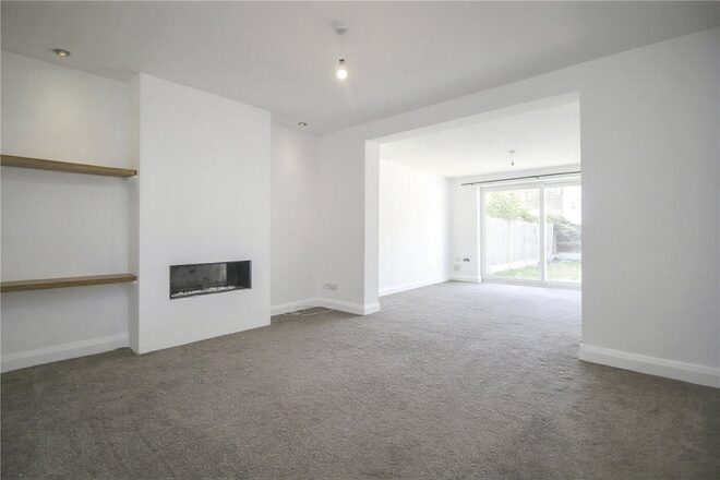 Warwick Road, Essex, SS6