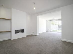 Warwick Road, Essex, SS6