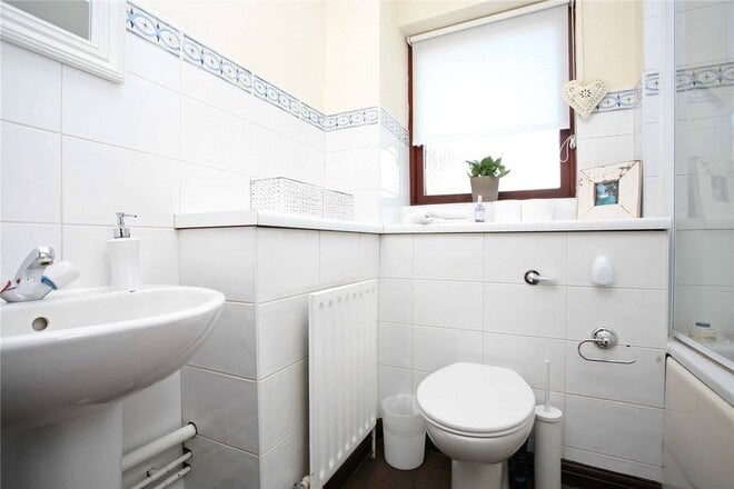 Plover Way, London, SE16