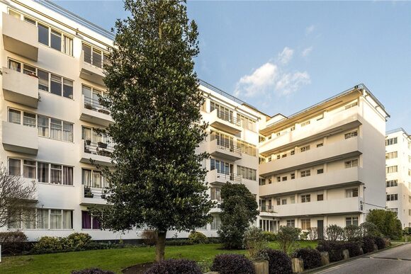 Streatham Hill, London, SW2