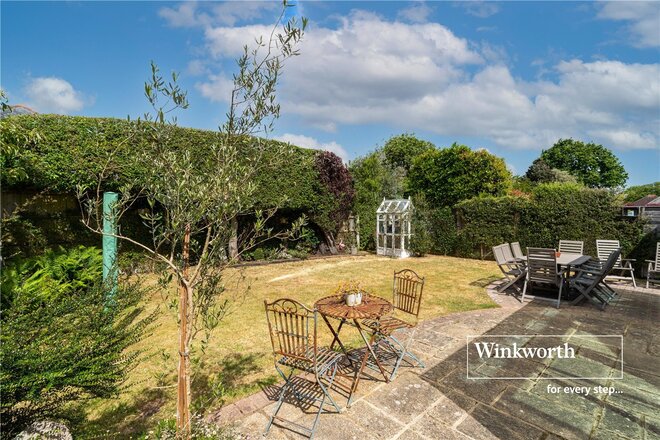 Broadlands Avenue, Dorset, BH6