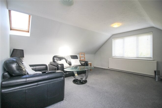 Mayfield Avenue, Essex, SS2