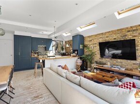 Morrish Road, London, SW2