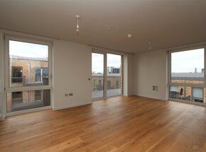 Boaters Avenue, Brentford, TW8