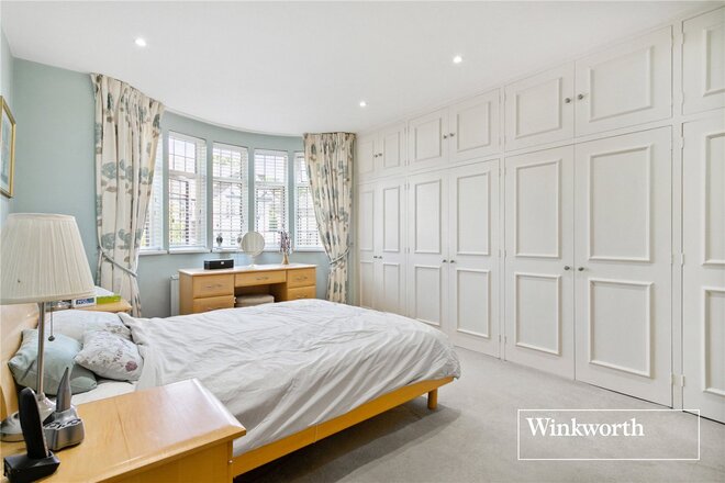 Claremont Park, Finchley, N3
