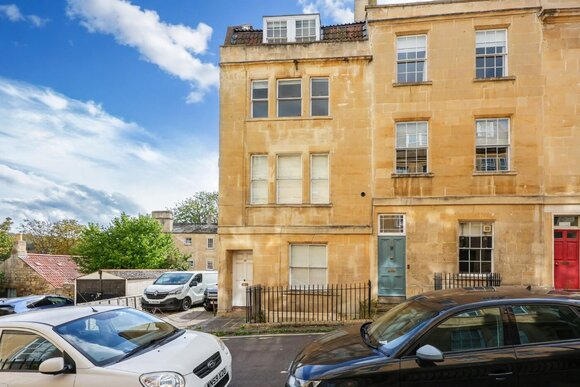 Chatham Row, Somerset, BA1