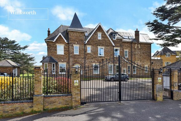 Poulter Park, Morden, SM4