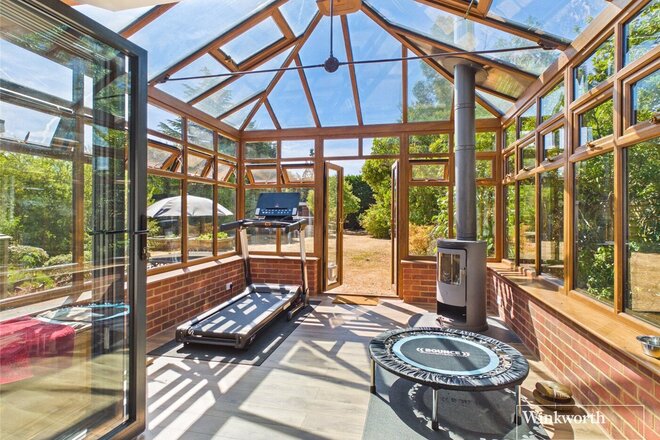 Highdown Avenue, Reading, RG4