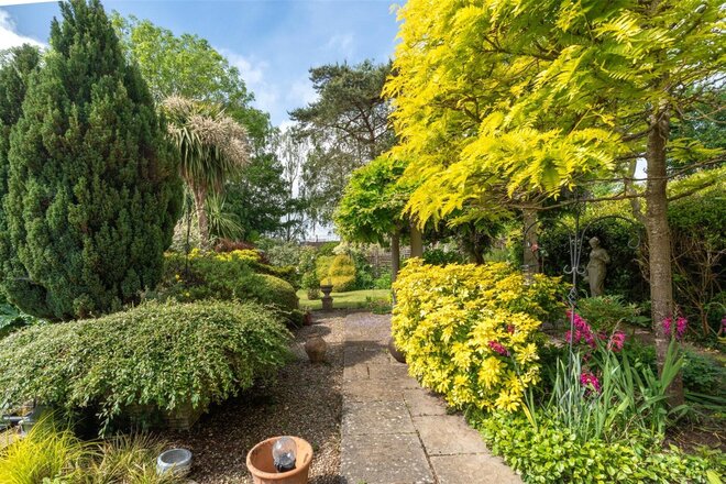 Victoria Road, Dorset, BH21
