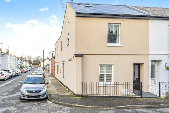 Moorend Terrace, Leckhampton, GL53