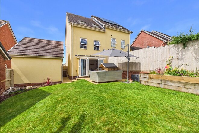 Greystone Walk, Devon, EX15