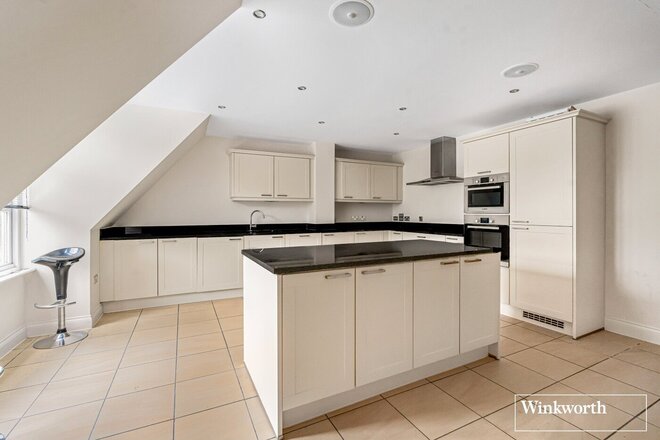 London Road, Ascot, SL5