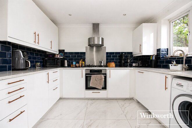 Lemsford Court, Hertfordshire, WD6