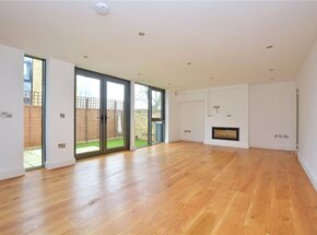 Rushgrove Mews, Woolwich, SE18