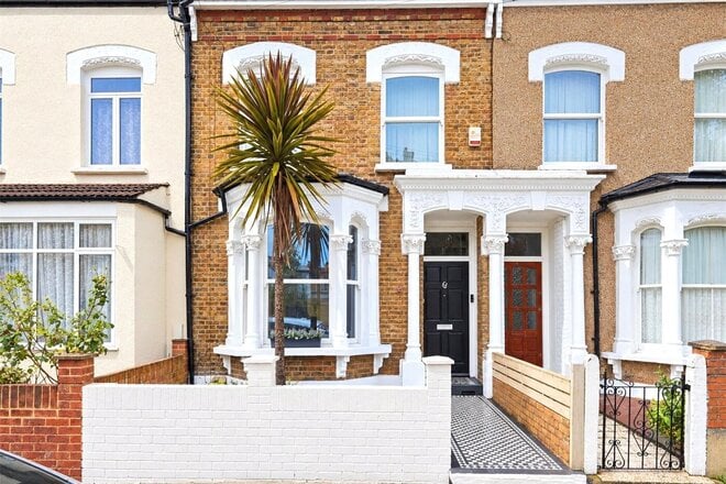 Kersley Road, London, N16