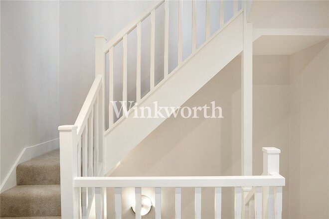Frankum Mews, London, N22